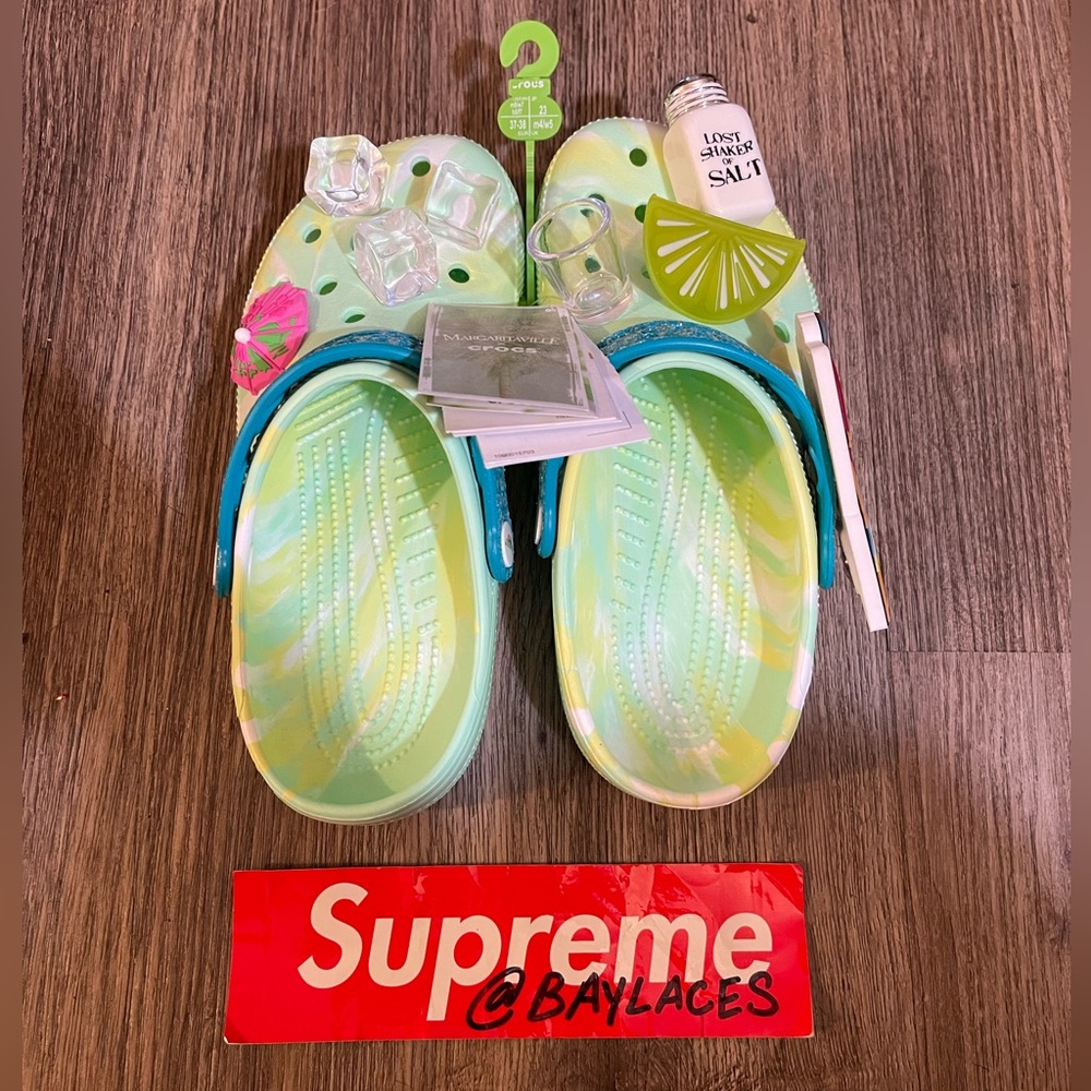 Margaritaville Crocs Classic Clog M5 / W7 Mens 5 Wmns 7 Jimmy Buffett 207369-3U4